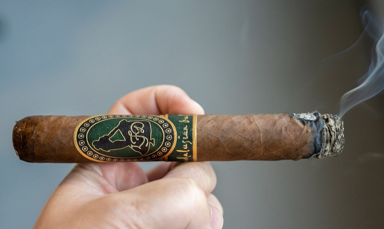 About La Flor Dominicana Andalusian Bull cigars 1