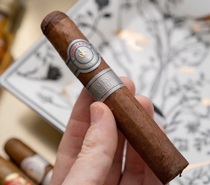 About Montecristo Platinum Series cigars 1