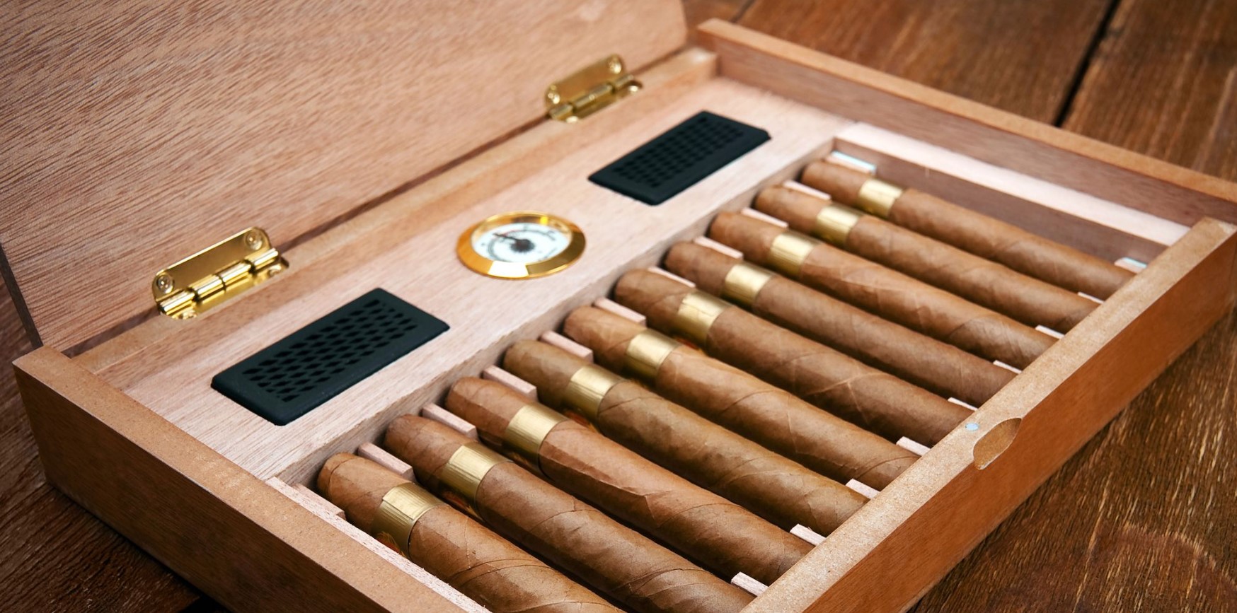 Everything You Need To Know About Cigar Humidors 1
