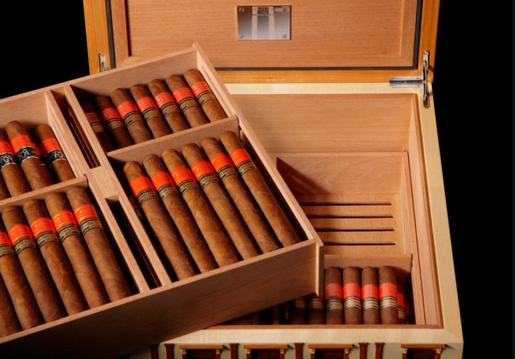 Everything You Need To Know About Cigar Humidors 2